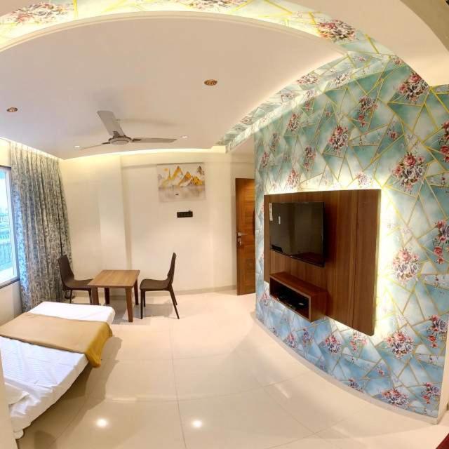 Hotel India Gate Narhe, بونة المظهر الخارجي الصورة