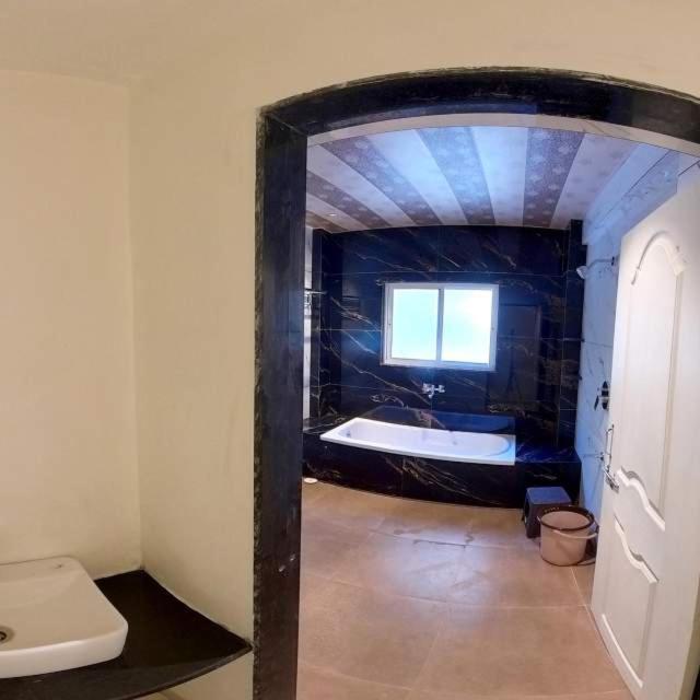 Hotel India Gate Narhe, بونة المظهر الخارجي الصورة