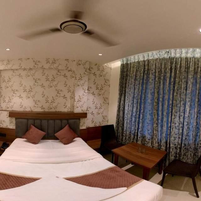 Hotel India Gate Narhe, بونة المظهر الخارجي الصورة