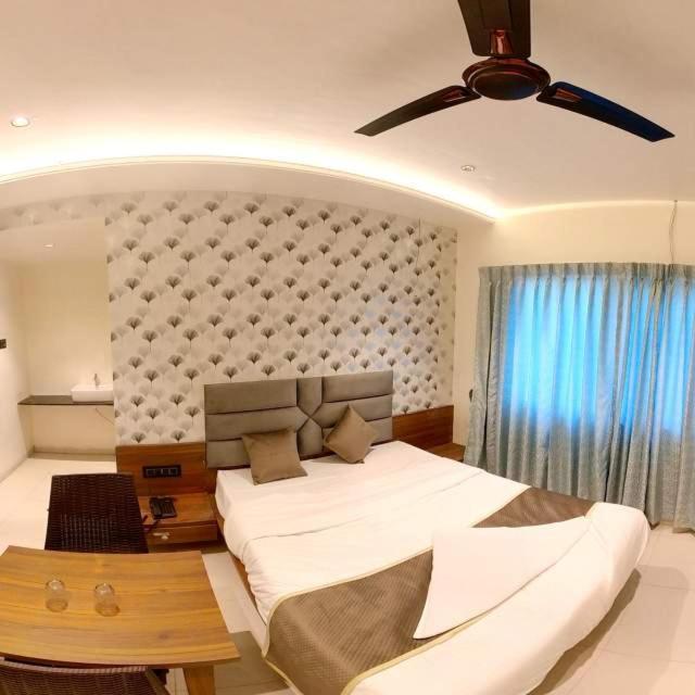 Hotel India Gate Narhe, بونة المظهر الخارجي الصورة