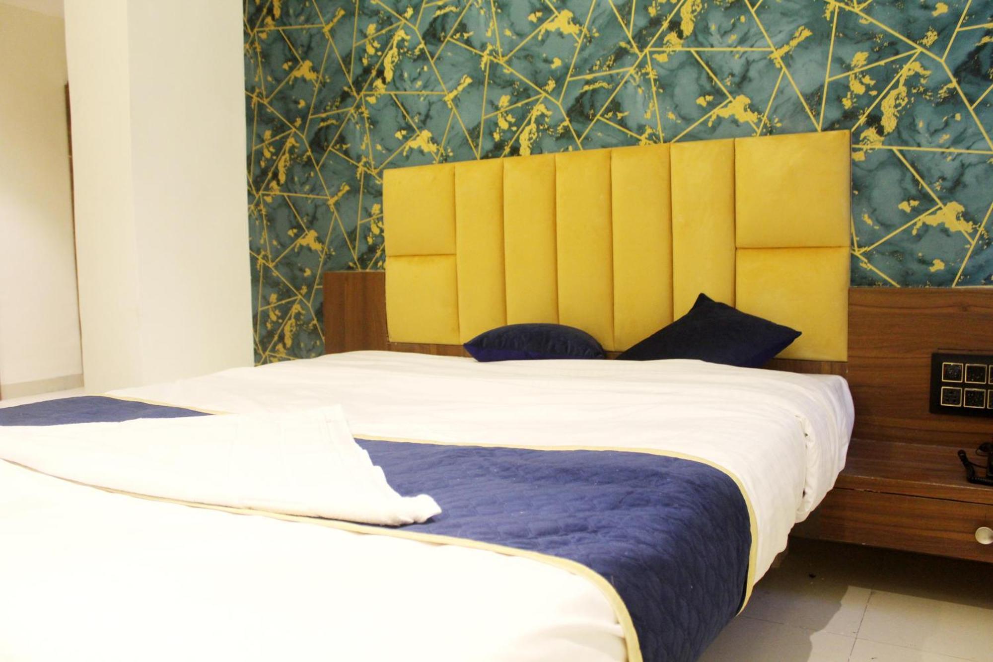 Hotel India Gate Narhe, بونة المظهر الخارجي الصورة