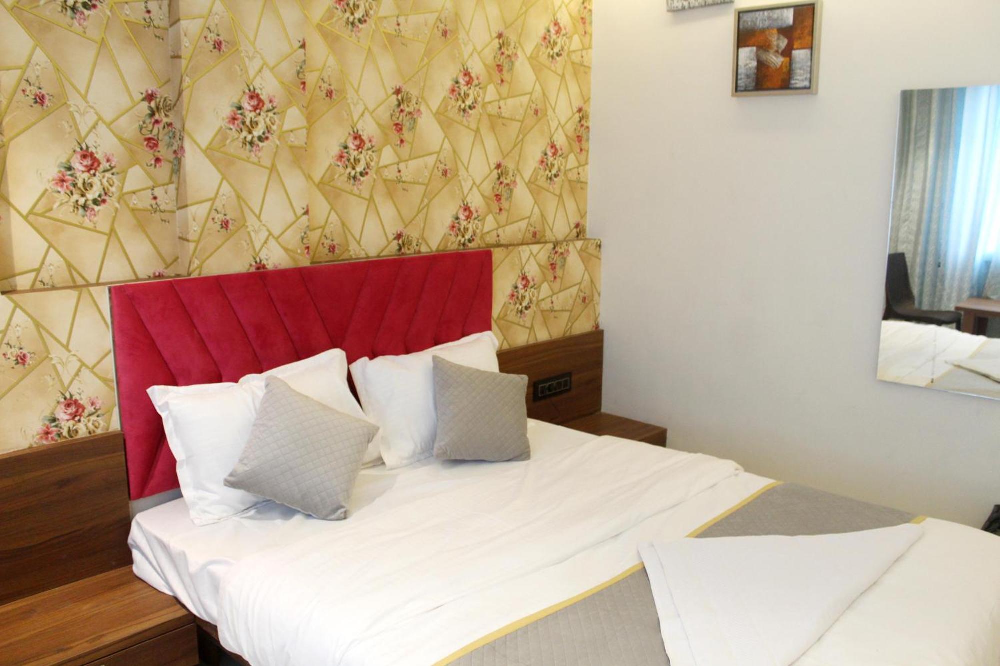 Hotel India Gate Narhe, بونة المظهر الخارجي الصورة