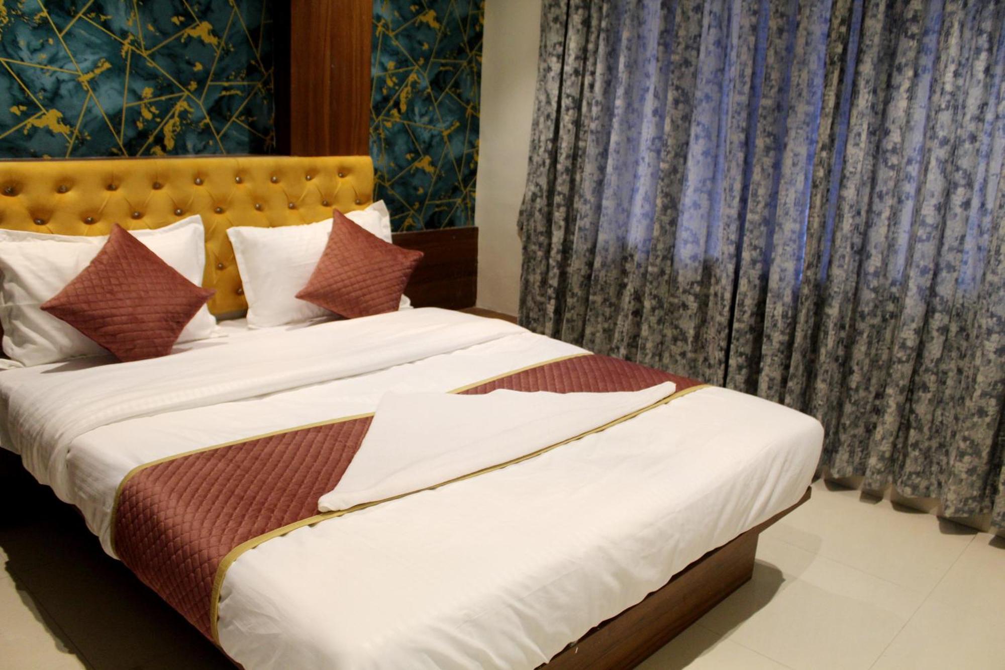 Hotel India Gate Narhe, بونة المظهر الخارجي الصورة