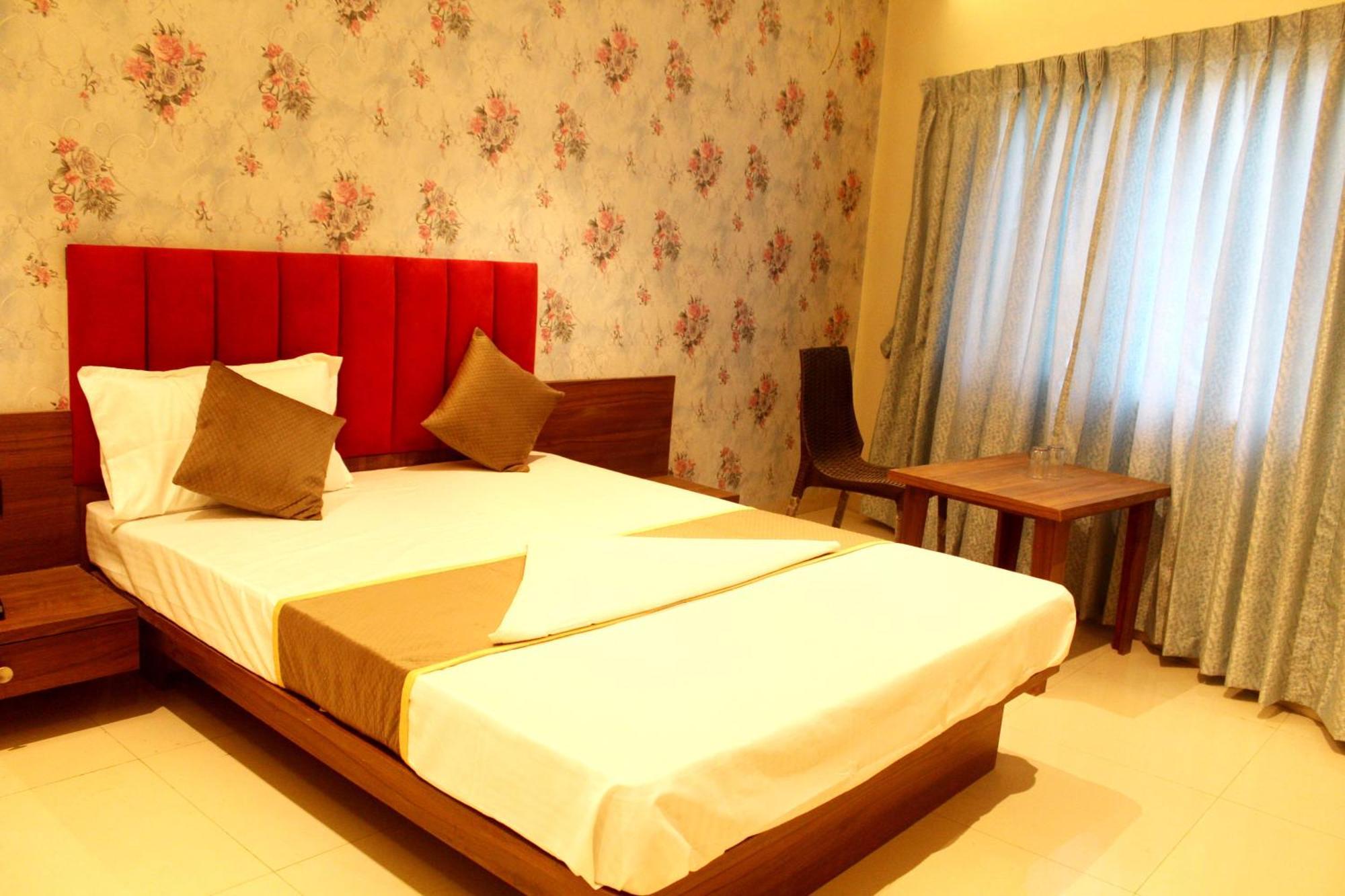 Hotel India Gate Narhe, بونة المظهر الخارجي الصورة