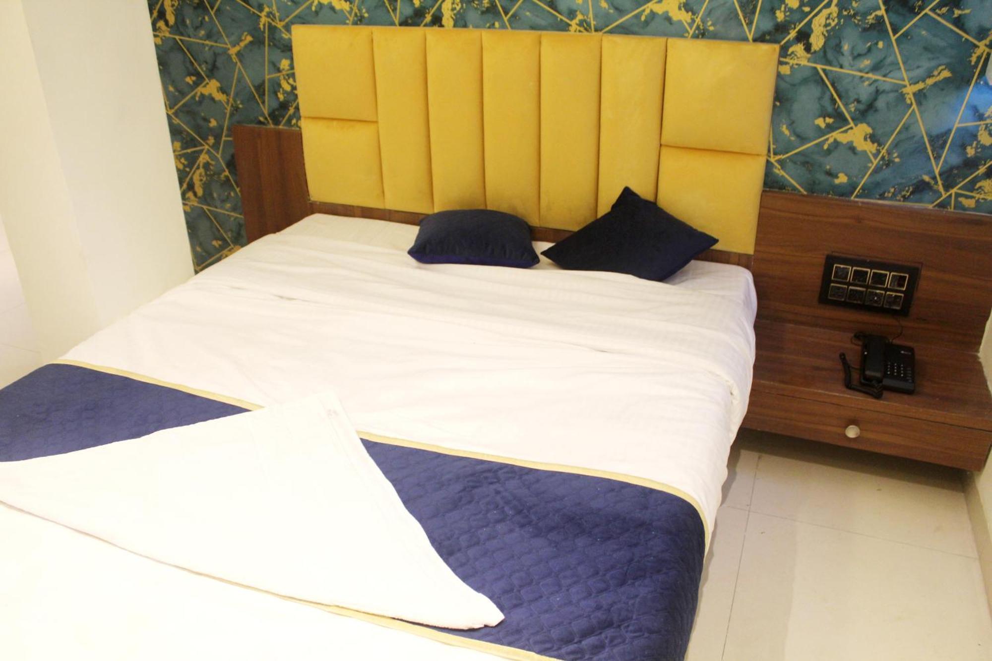 Hotel India Gate Narhe, بونة المظهر الخارجي الصورة